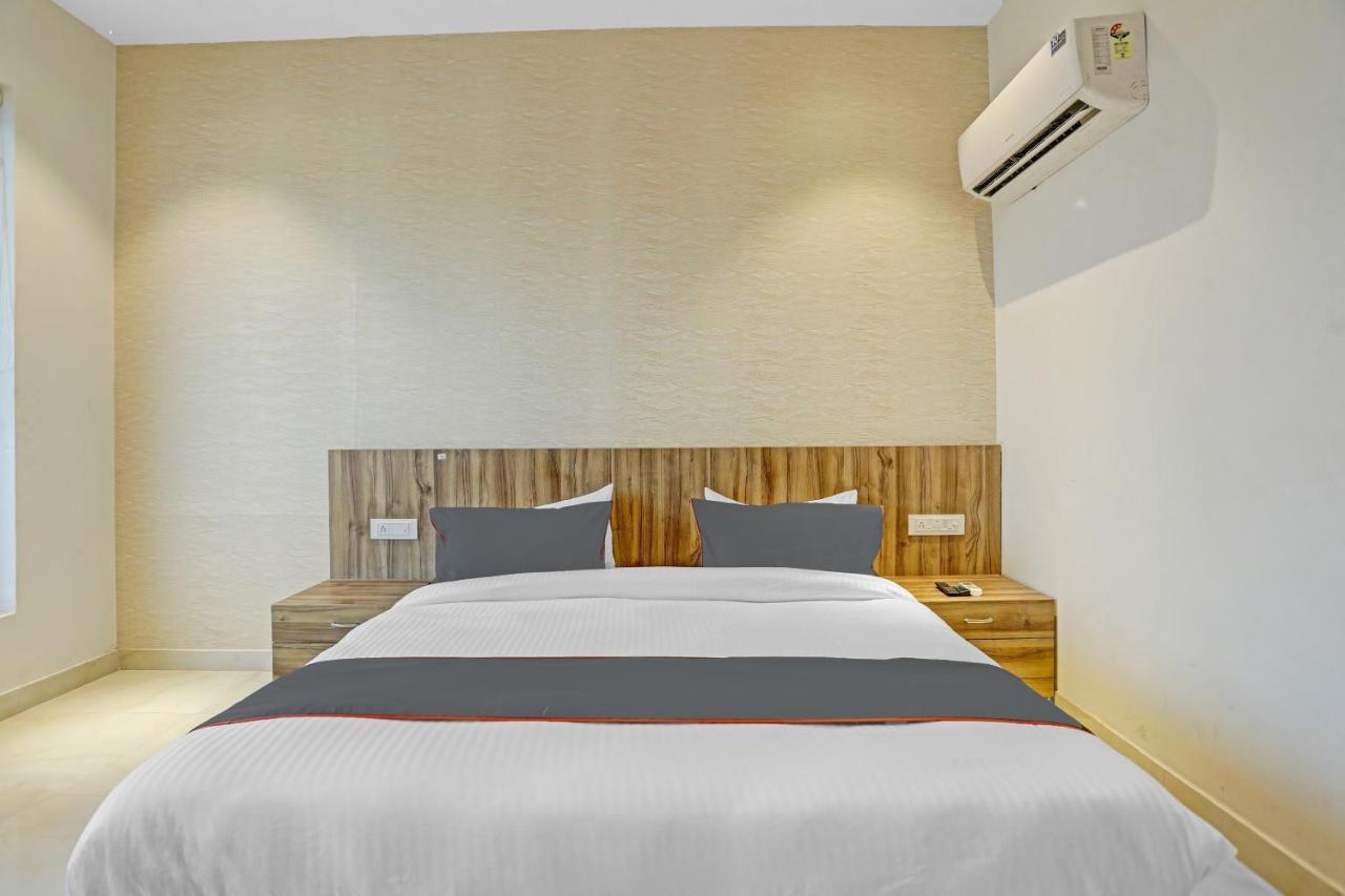 Collection O 85238 Tulika Garden Hotel Izatnagar ภายนอก รูปภาพ