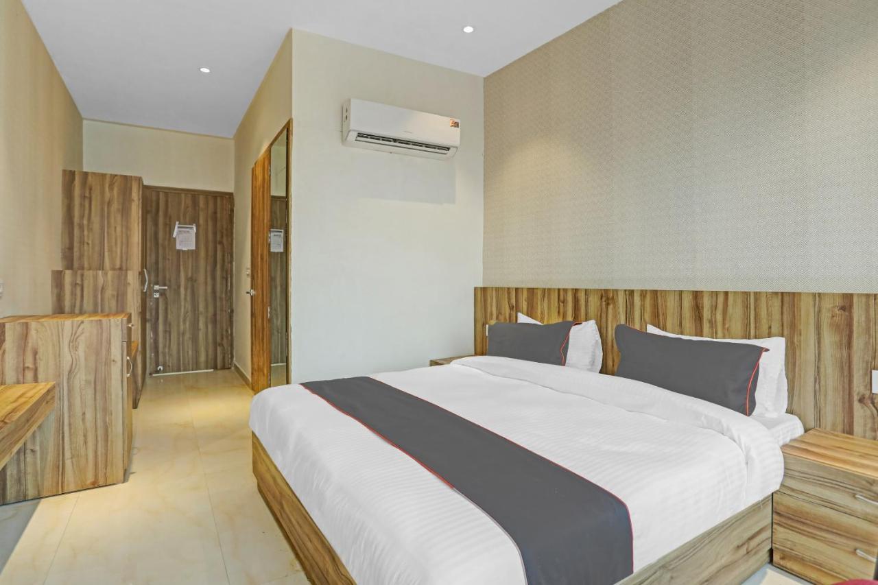 Collection O 85238 Tulika Garden Hotel Izatnagar ภายนอก รูปภาพ